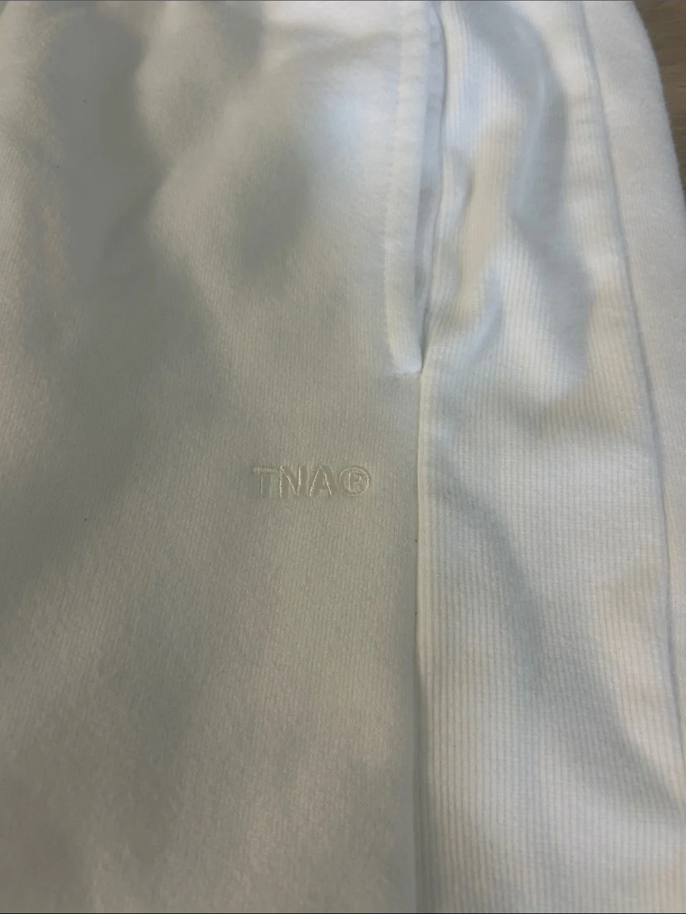 women’s aritzia tna white sweatpants size large